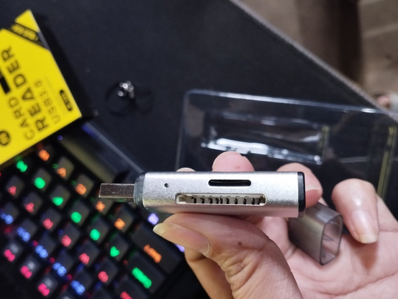 USB D-105 3.0 |SD|TF 5GBPS CARD READER