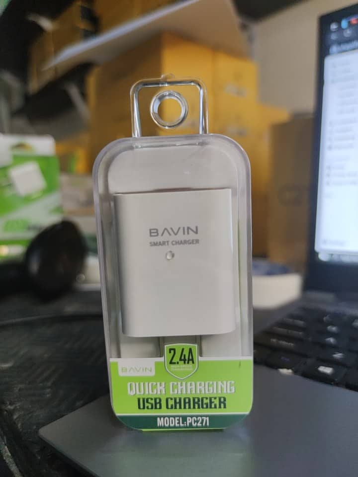 BAVIN 2.4A QUICK CHARGING USB CHARGER MODEL: PC271