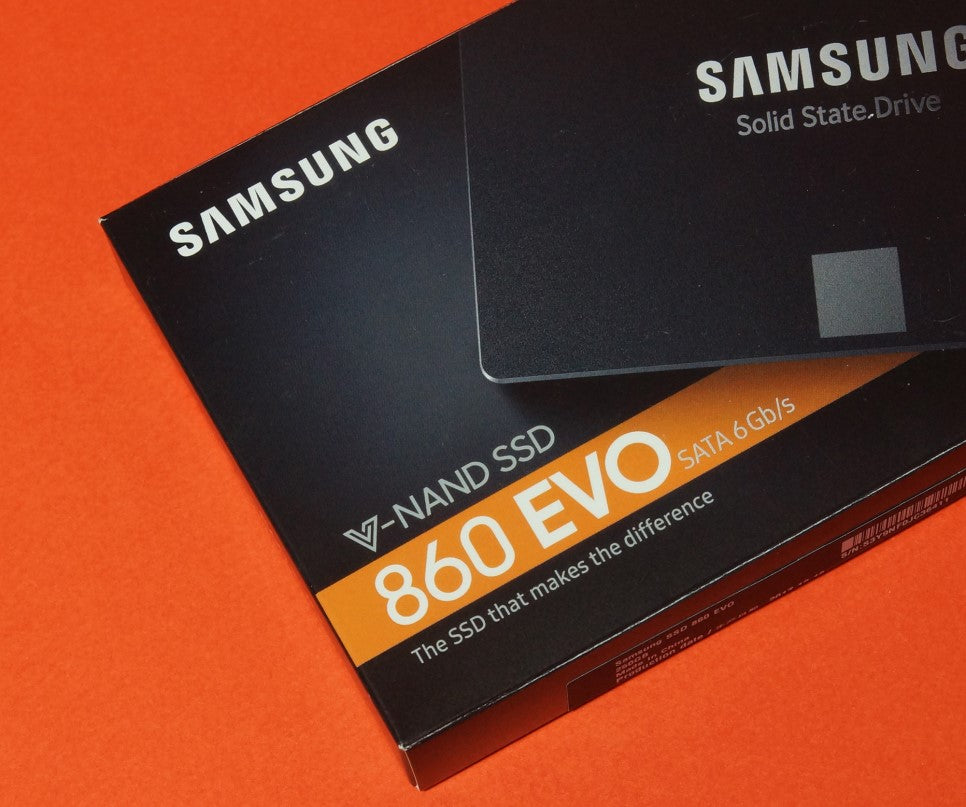 SAMSUNG 860 EVO SERIES 2.5" 250GB SATA SSD